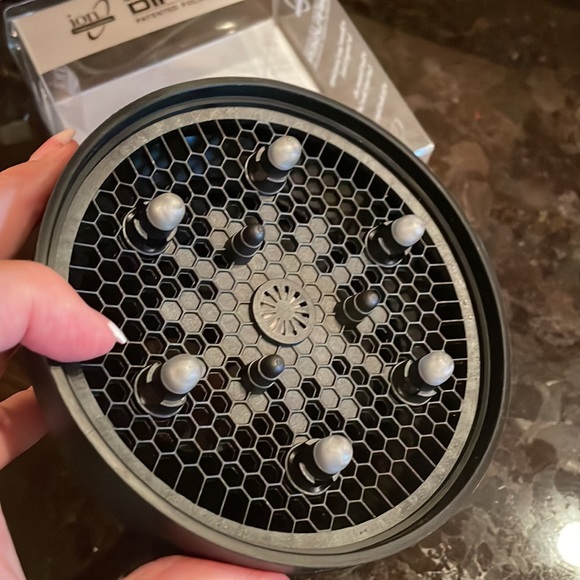 Hair dryer diffuser - Picture 3 of 4